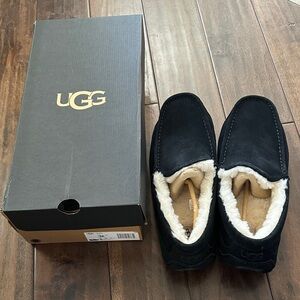 UGG Men's Black Ascot Slip-On Loafers with Cream Lining